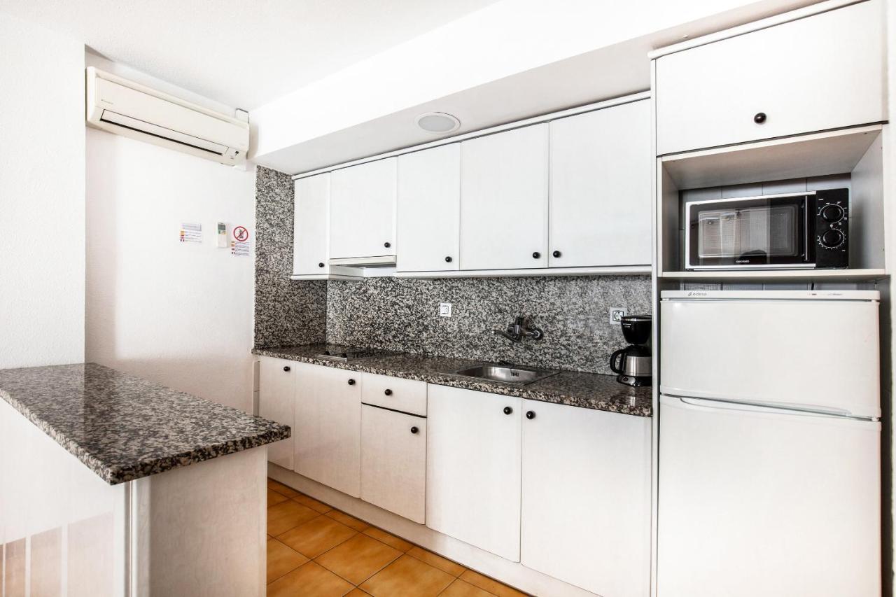 Apartaments Palamos - Pal Beach Экстерьер фото