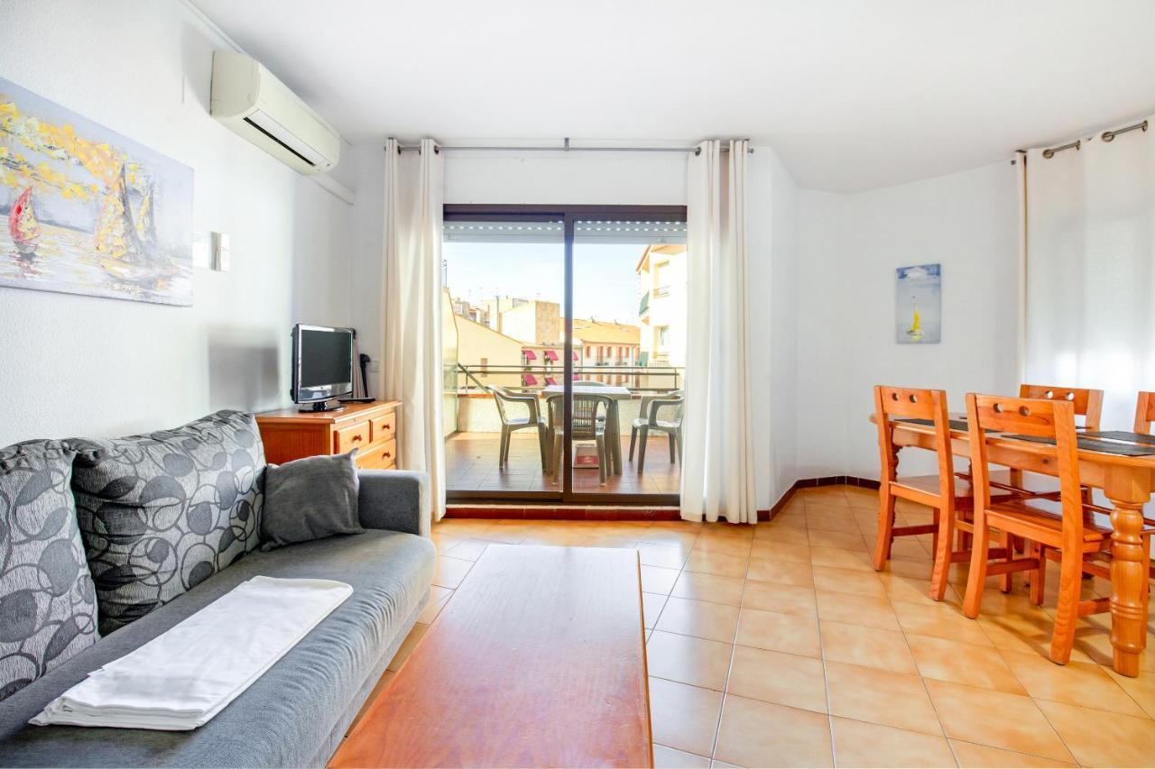 Apartaments Palamos - Pal Beach Экстерьер фото