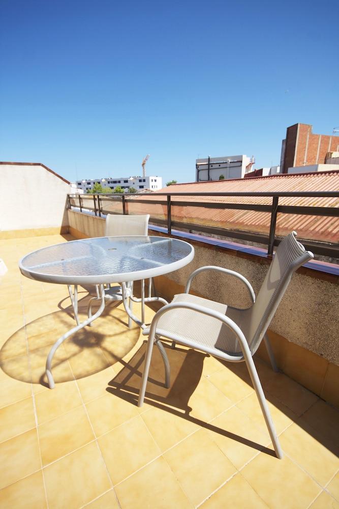 Apartaments Palamos - Pal Beach Экстерьер фото